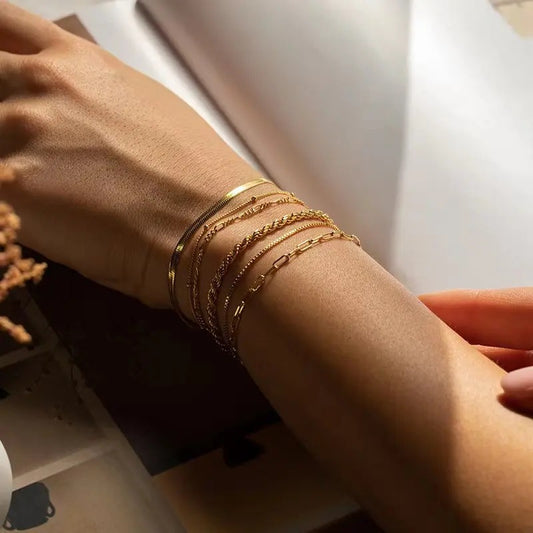 The Delicate Bracelet Range
