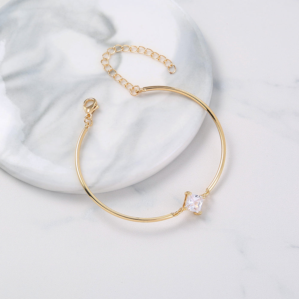Gold Plated Pendant Bracelet