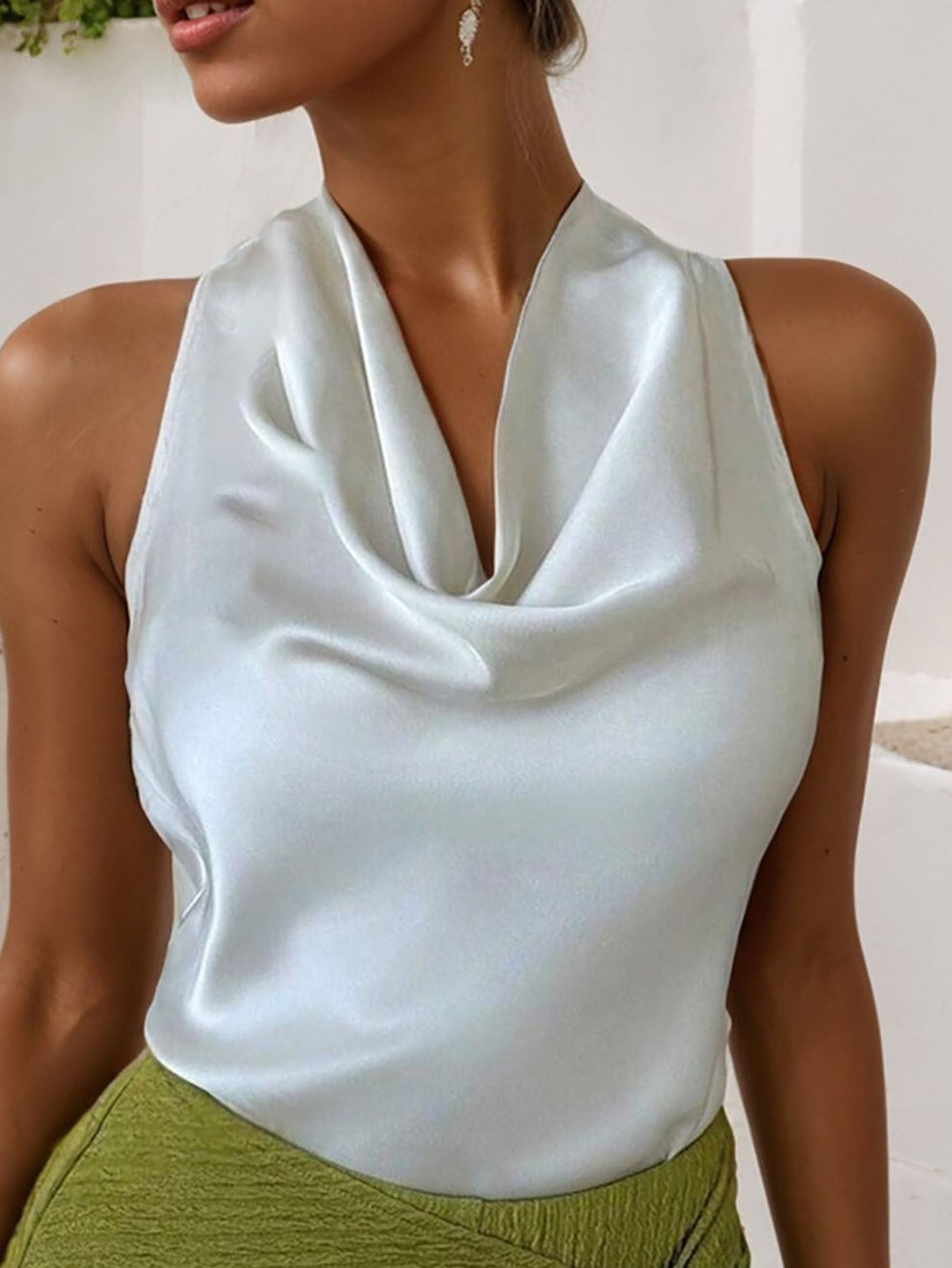 The Leo Cowl